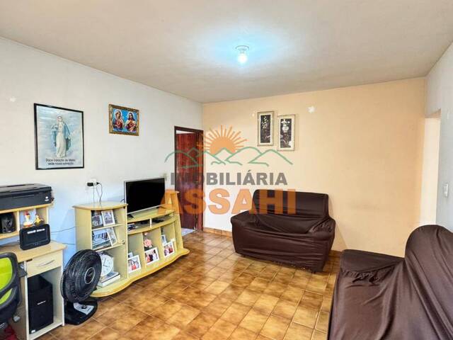 #470/001 - Casa para Venda em Itatiba - SP - 2